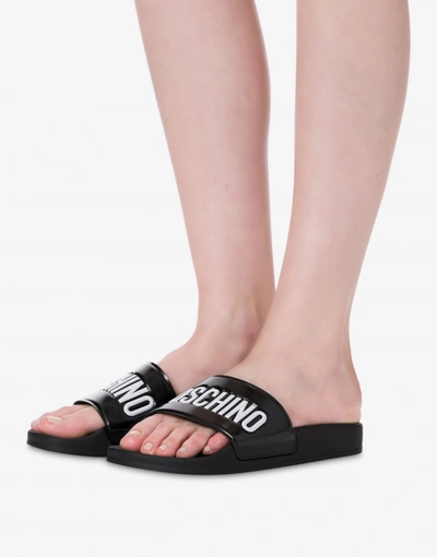 Moschino Rubber Pool Slides With Logo In Black