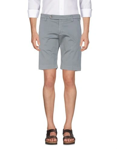Shop Entre Amis Shorts & Bermuda Shorts In Grey