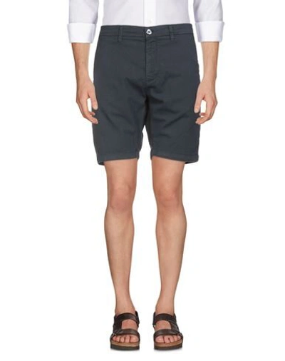 Shop Sseinse Shorts & Bermuda Shorts In Dark Blue