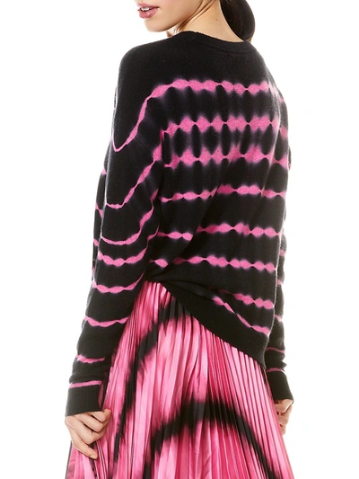 Shop Alice And Olivia Gleeson Boxy Cashmere-blend Pullover Sweater In Washed Tie Dye Black