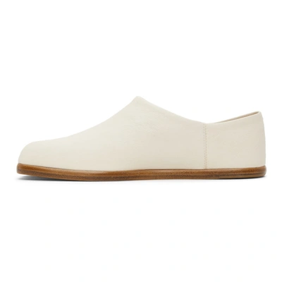 Shop Maison Margiela Off-white Tabi Slip-on Loafers In T1003 White