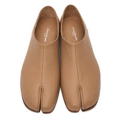 Shop Maison Margiela Beige Tabi Babouche Loafers In T9004 Champ