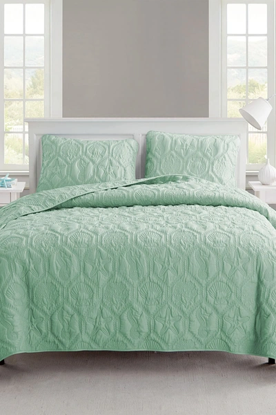 Shop Vcny Home Shore Embossed Quilt Set In Grn