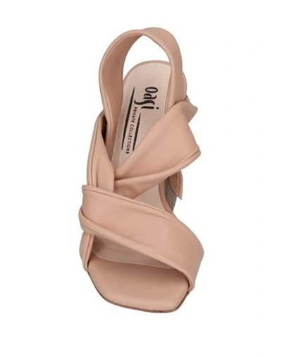 Shop Oasi Sandals In Pale Pink