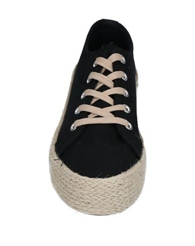 Pregunta Sneakers In Black