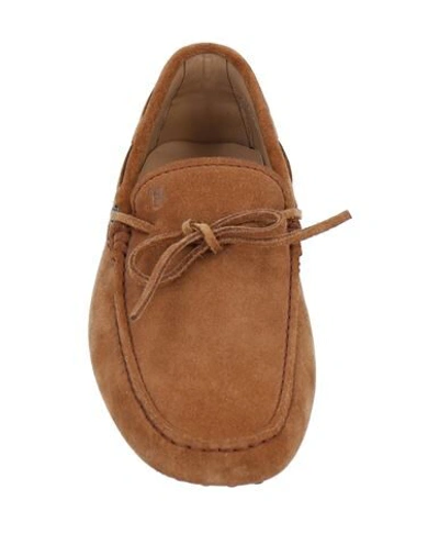 Tod's Mocassini In Pelle Scamosciata Cammello Uomo In Red