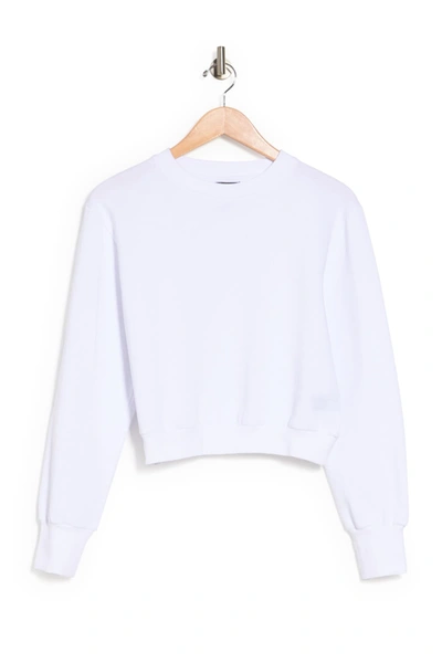 Shop Afrm Fossi Crop Sweatshirt In Blanc