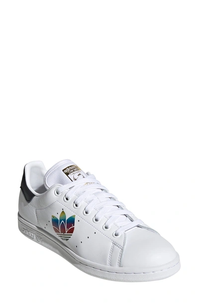 Shop Adidas Originals Stan Smith Sneaker In Ftwwht/cbl