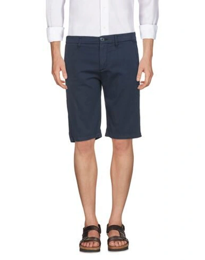Shop Guess Man Shorts & Bermuda Shorts Midnight Blue Size 28 Cotton, Linen, Elastane