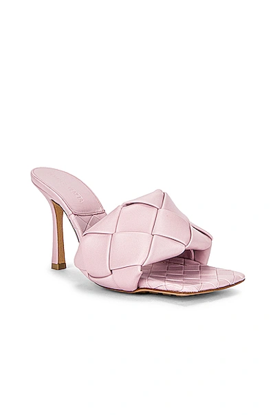 Shop Bottega Veneta The Rubber Lido Sandals In Magnolia