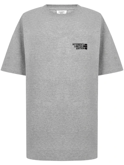 Shop Vetements T-shirt In Grigio Melange