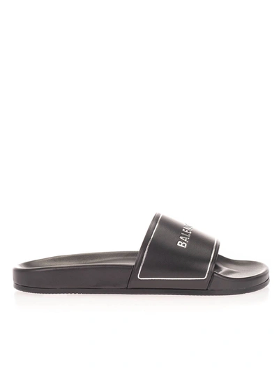 Shop Balenciaga Logo Slides In Black