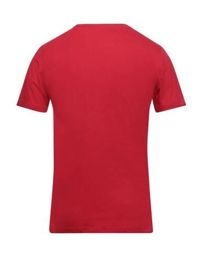 Shop Dooa T-shirts In Red