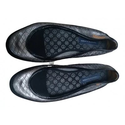 Pre-owned Tommy Hilfiger Leather Ballet Flats In Silver