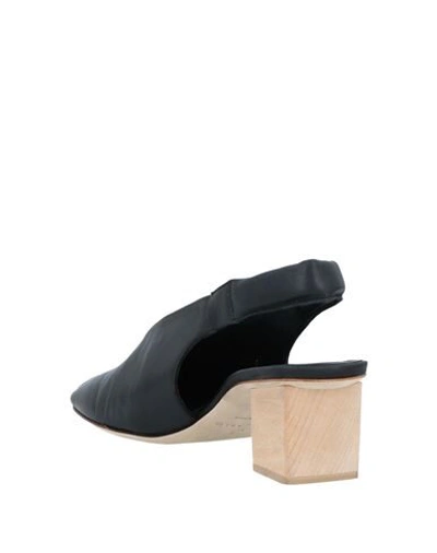Del Carlo Pumps In Black