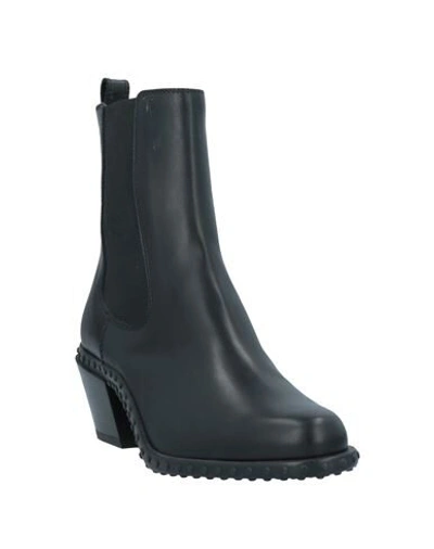 Tod's Ankle Boots In Black