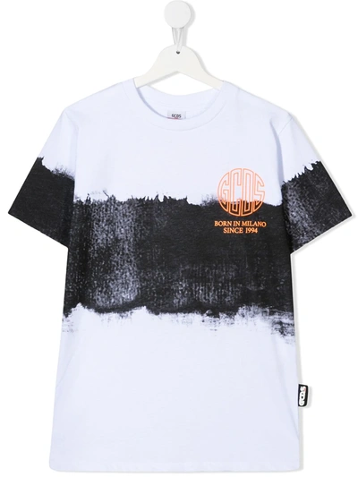Shop Gcds Teen Logo-print Short-sleeved T-shirt In White