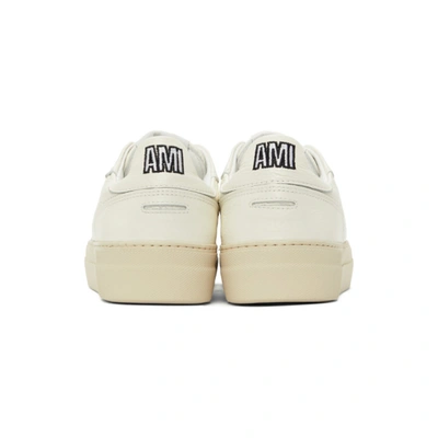 Shop Ami Alexandre Mattiussi Off-white Platform Classic Low-top Sneakers In Off-white.150