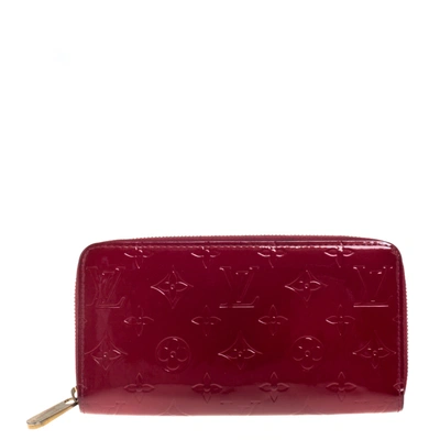 Pre-owned Louis Vuitton Pomme D'amour Monogram Vernis Zip Around Wallet In Red