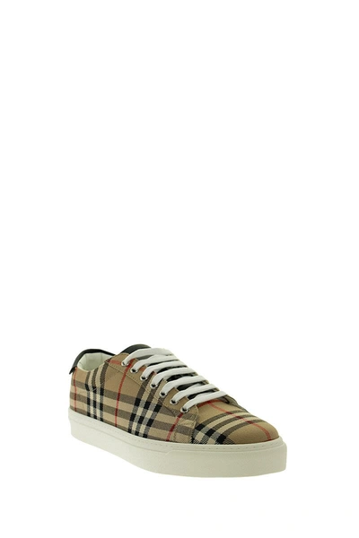 Shop Burberry Ranglenton - Vintage Check And Leather Sneakers In Archive Beige