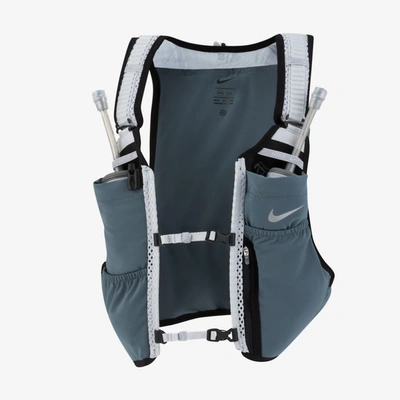 Shop Nike Kiger 4.0 Men's Running Vest In Hasta