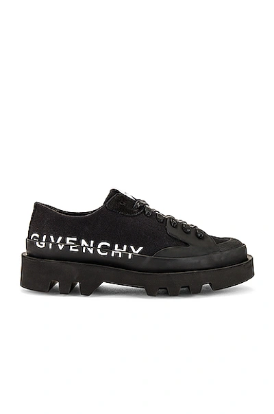 Shop Givenchy Clapham Low Top Shoe In Black