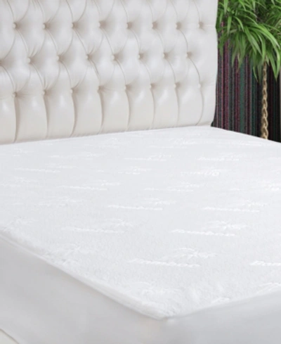 Shop Swiss Comforts Rayon From Bamboo Waterproof Queen Mattress Protector In White