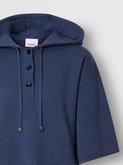 Shop Burberry Short-sleeve Cashmere Blend Oversized Hooded Top In Ink Blue