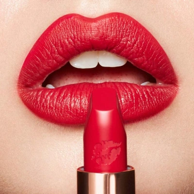 Charlotte Tilbury Hot Lips 2 - Patsy Red