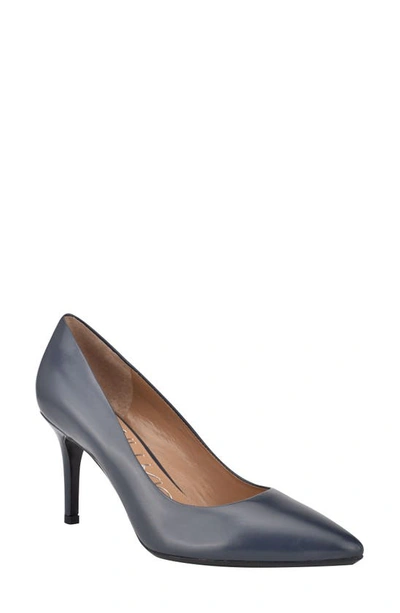 Calvin klein gayle deals pointy toe pump