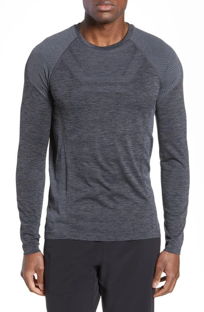 Shop Alo Yoga Conquer Performance T-shirt In Black Heather