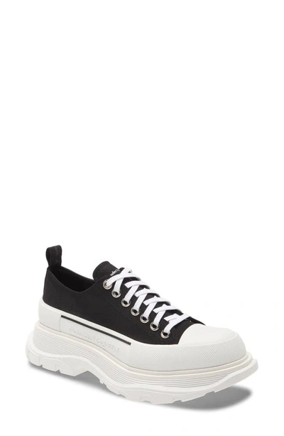 Shop Alexander Mcqueen Platform Sneaker In Black/ Silver