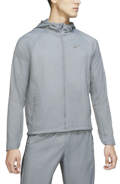 NIKE ESSENTIAL WATER REPELLENT NYLON RUNNING JACKET CU5358