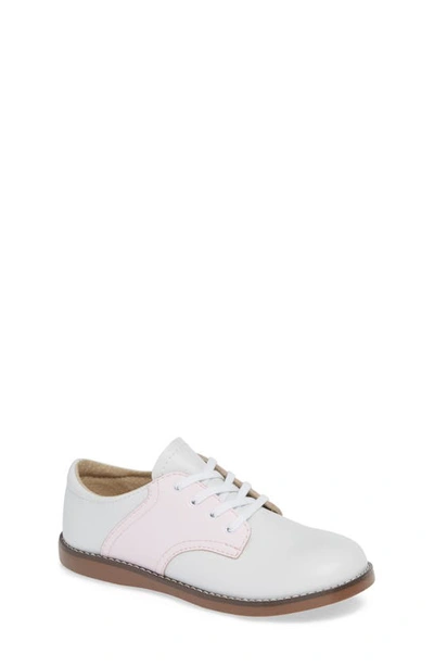 Shop Footmates Cheer Oxford In White/ Rose