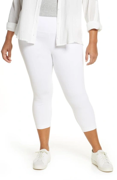 Lyssé Denim Capri Leggings In White In White