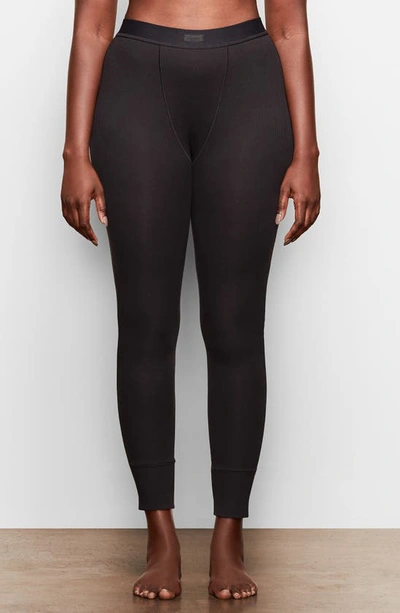 Shop Skims Stretch Cotton Rib Leggings In Soot