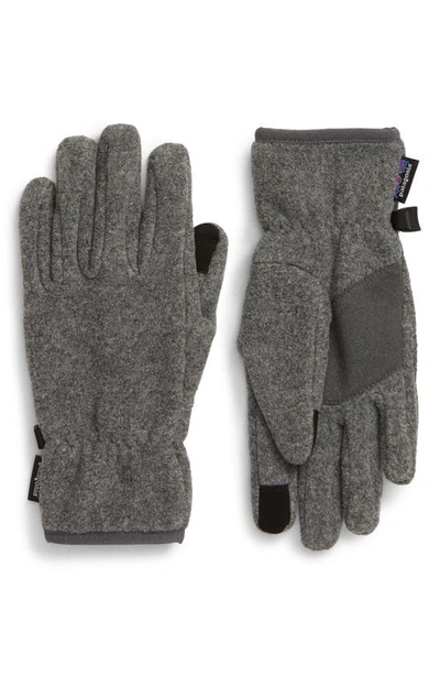 Shop Patagonia Ks Synch Gloves In Nickle