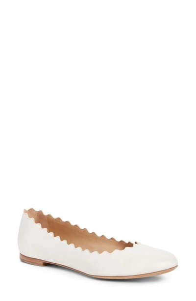 Shop Chloé Lauren Scalloped Ballet Flat In Cloudy White