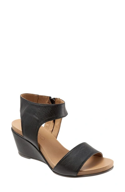 Shop Bueno Ida Wedge Sandal In Black Leather
