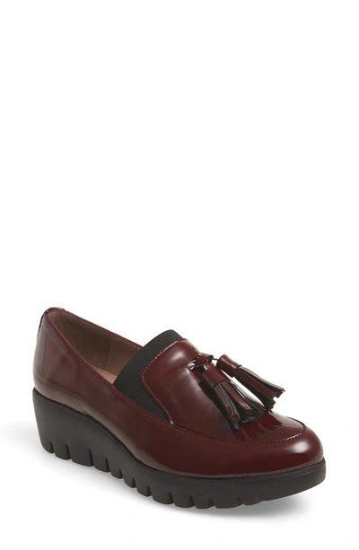 Wonders Talla Loafer Wedge In Burgundy Patent Leather