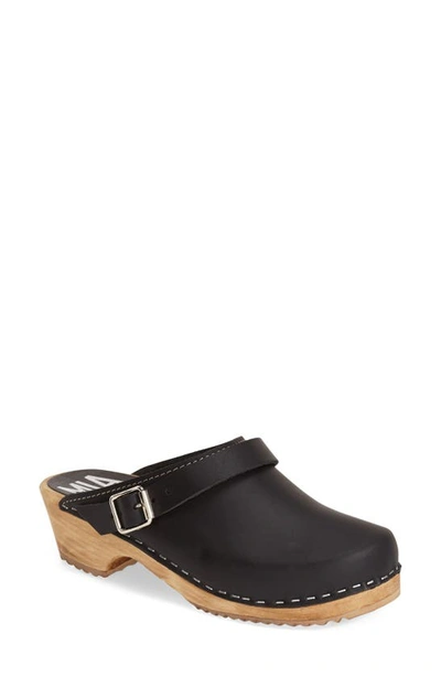 Mia Alma Clog In Black In Black Leather