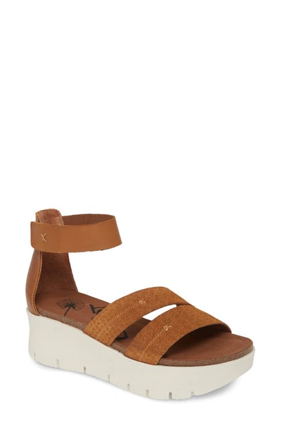Shop Otbt Montauk Platform Sandal In Butterscotch Leather
