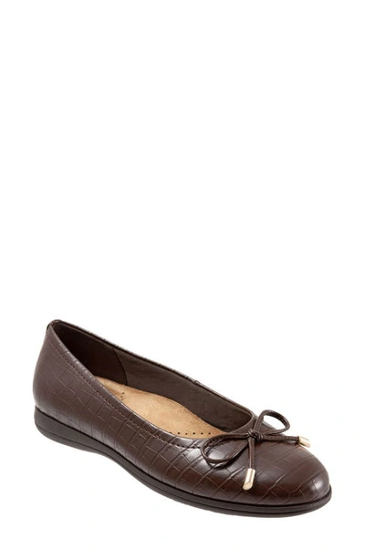 Shop Trotters Dellis Ballet Flat In Brown Crocodile Print