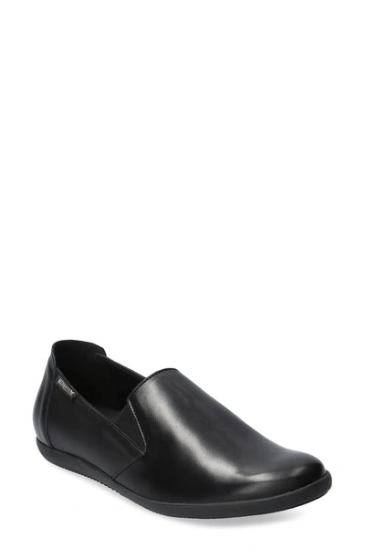 Shop Mephisto Korie Flat In Black Premium Leather