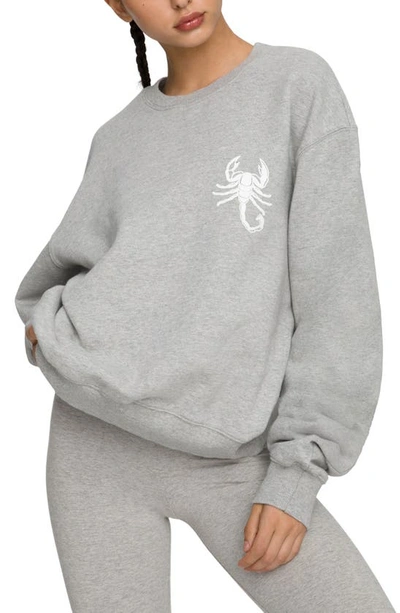 Good American Oversize Zodiac Crewneck Graphic Sweatshirt In Scorpio |  ModeSens