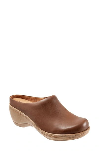 Shop Softwalkr Madison Clog In Saddle Leather