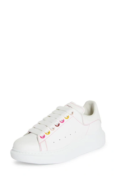 ALEXANDER MCQUEEN OVERSIZED LOW TOP SNEAKER 553770WHZ4S