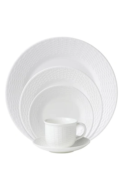 Shop Wedgwood Nantucket Basket 5-piece Bone China Place Setting In White