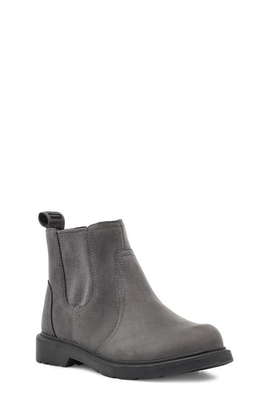 ugg emmett chelsea review