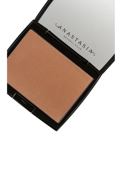 Anastasia Beverly Hills Natural-looking Matte Powder Bronzer Saddle 0.35 oz /10 G In Saddle